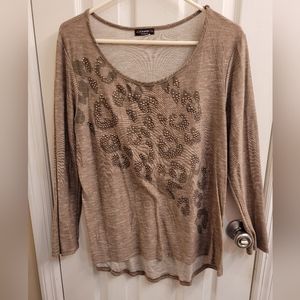 Long sleeve leopard top